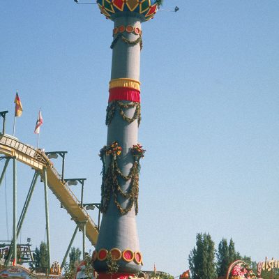 Unterkonstruktion der Fruchtsäule auf dem Cannstatter Wasen 